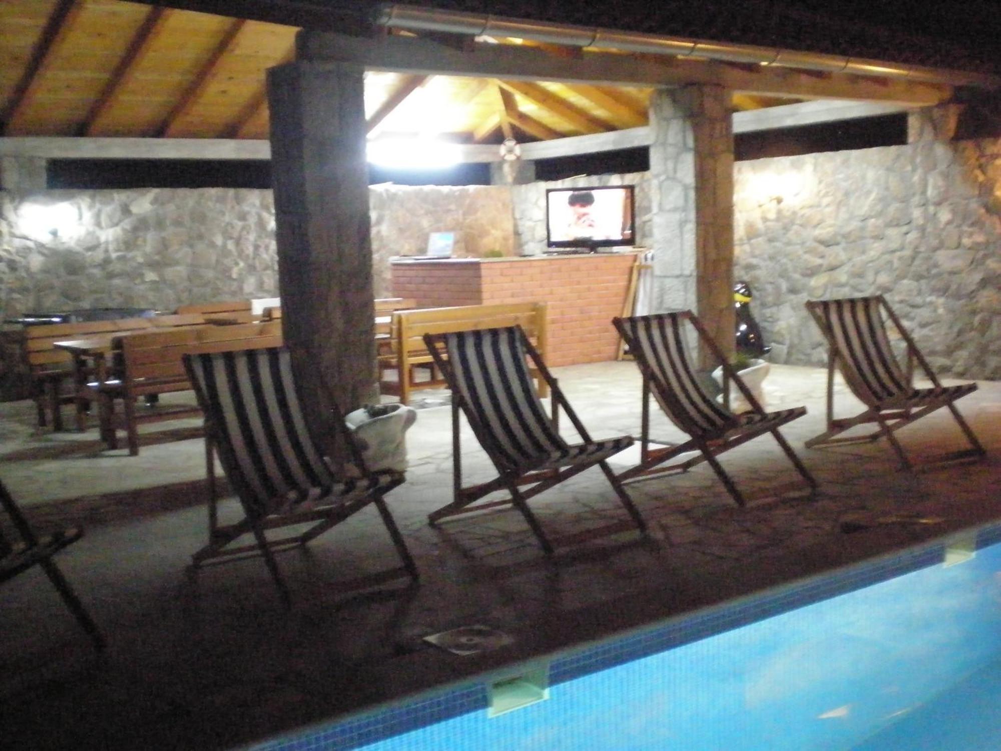 Apartments Vila Lazarevic Tivat Exterior photo